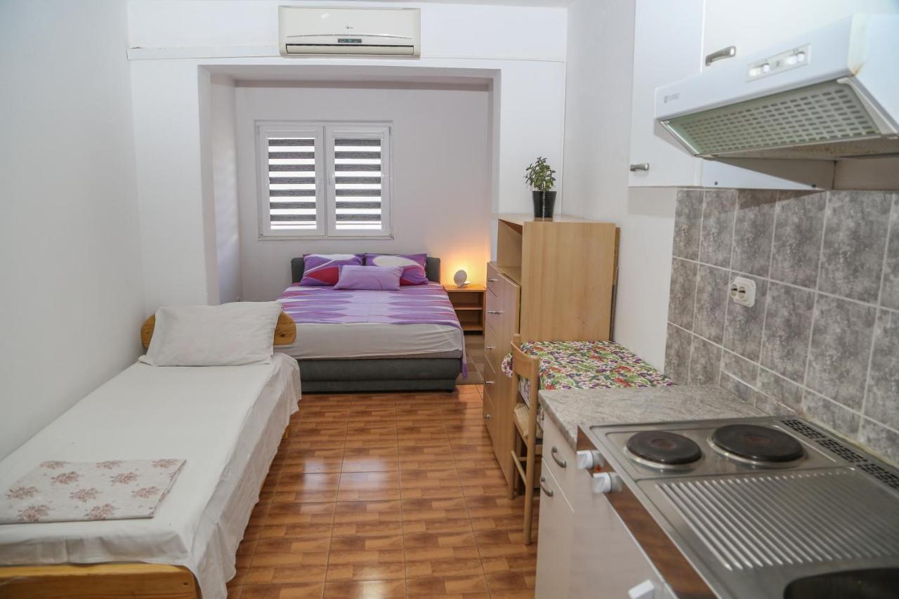 Apartments Butkovic Хвар Екстер'єр фото