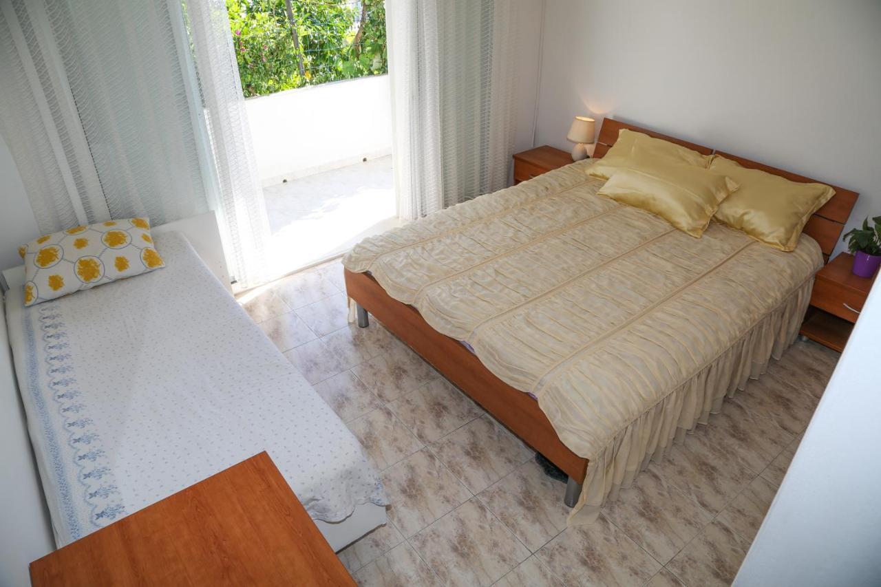 Apartments Butkovic Хвар Екстер'єр фото