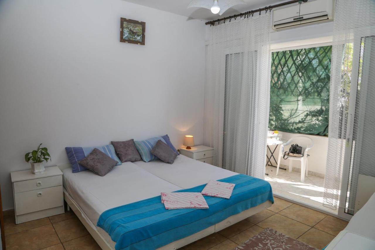 Apartments Butkovic Хвар Екстер'єр фото