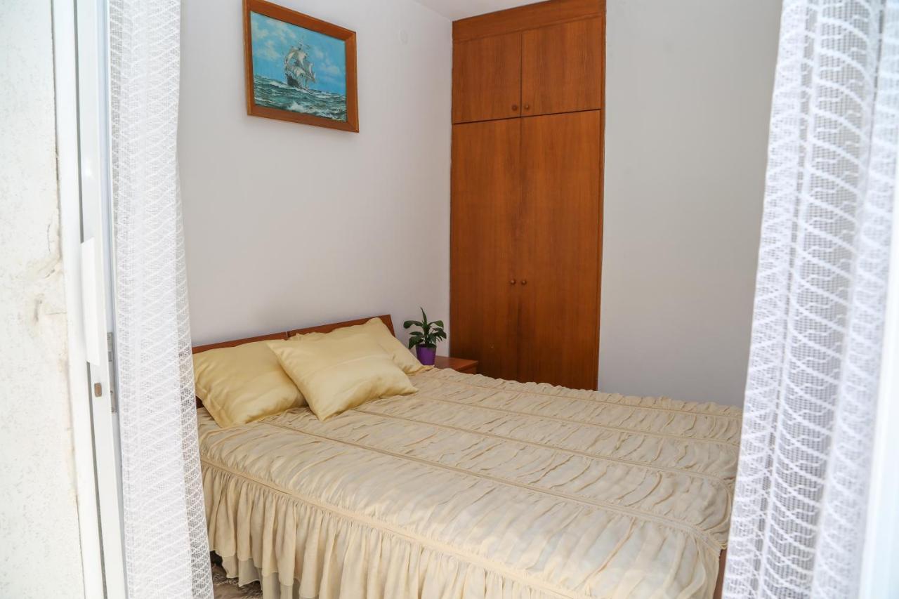 Apartments Butkovic Хвар Екстер'єр фото