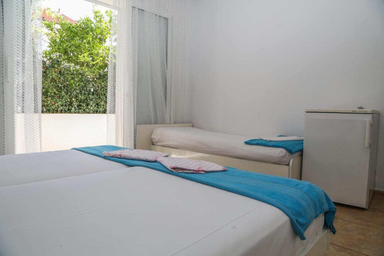Apartments Butkovic Хвар Екстер'єр фото