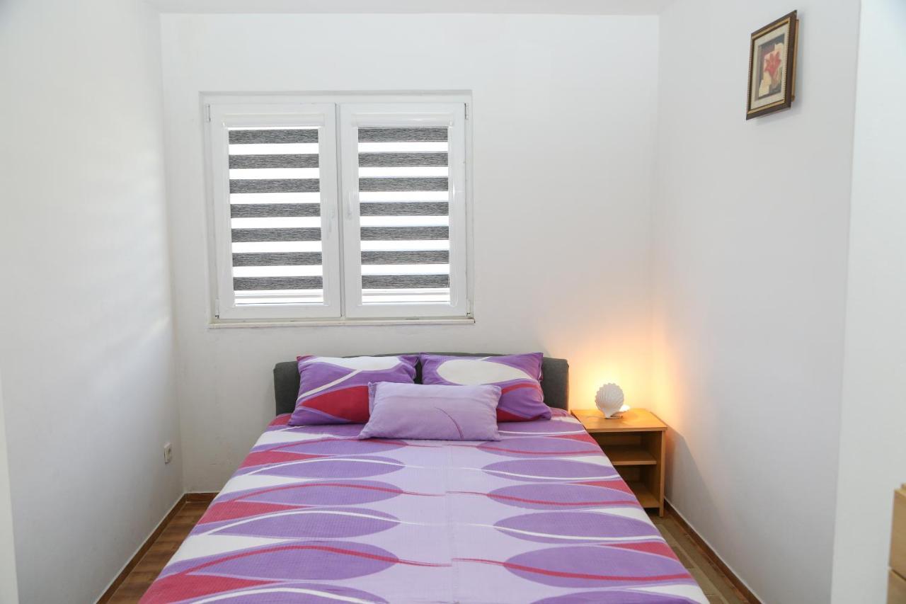 Apartments Butkovic Хвар Екстер'єр фото