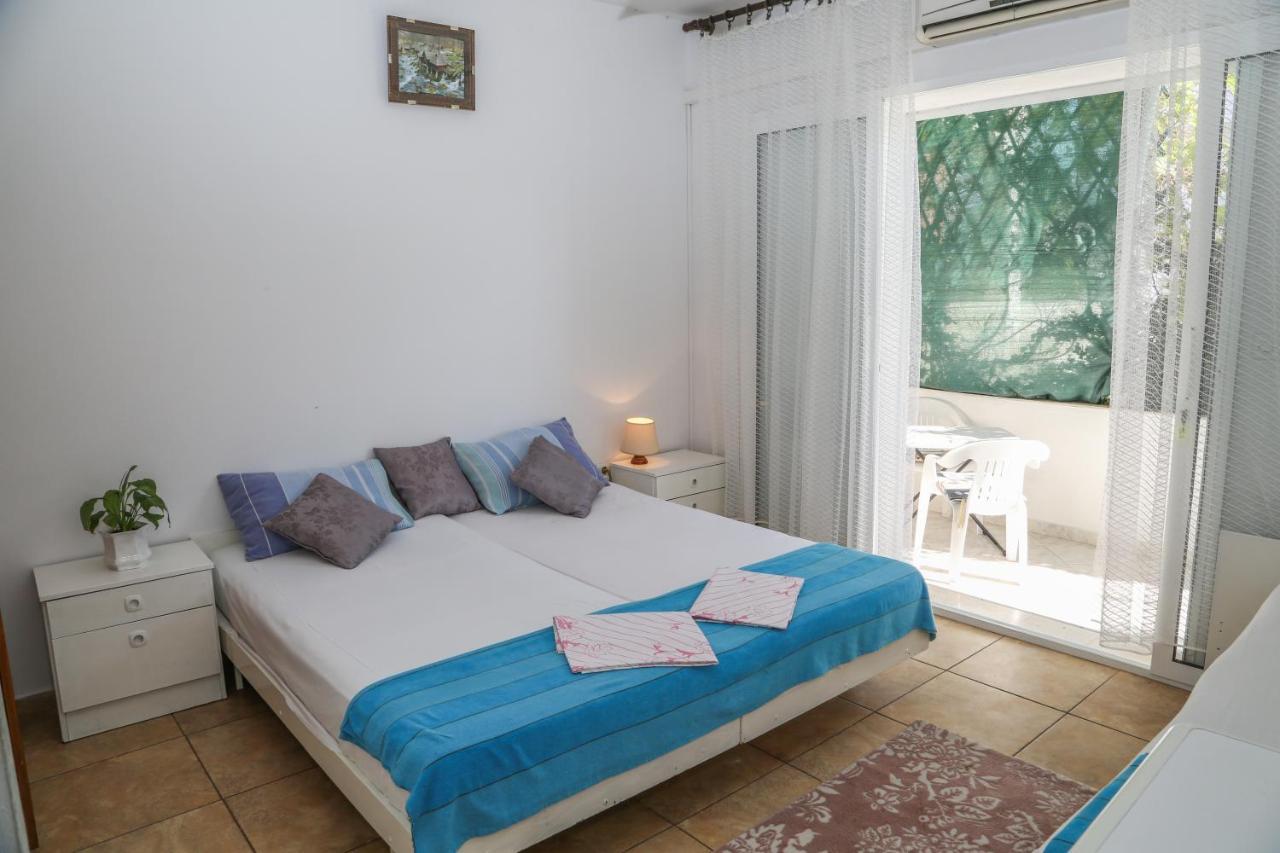 Apartments Butkovic Хвар Екстер'єр фото