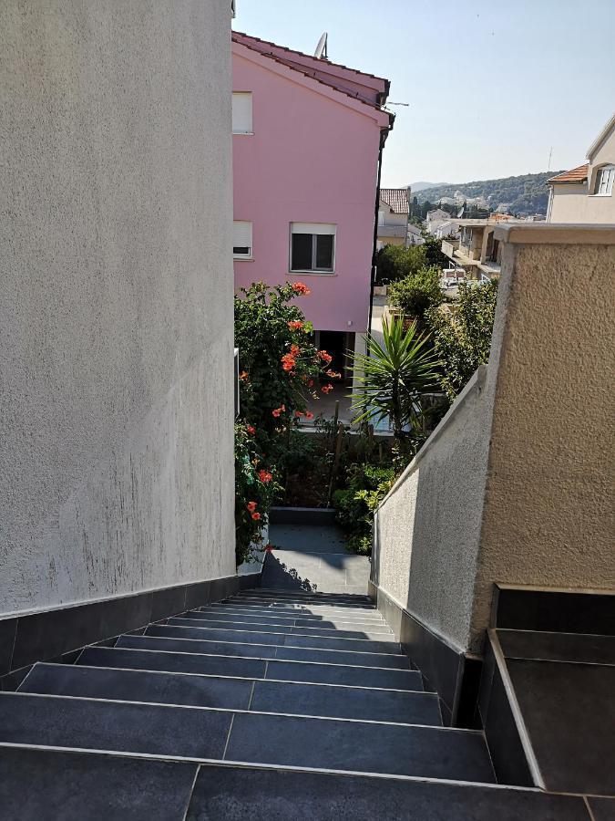 Apartments Butkovic Хвар Екстер'єр фото